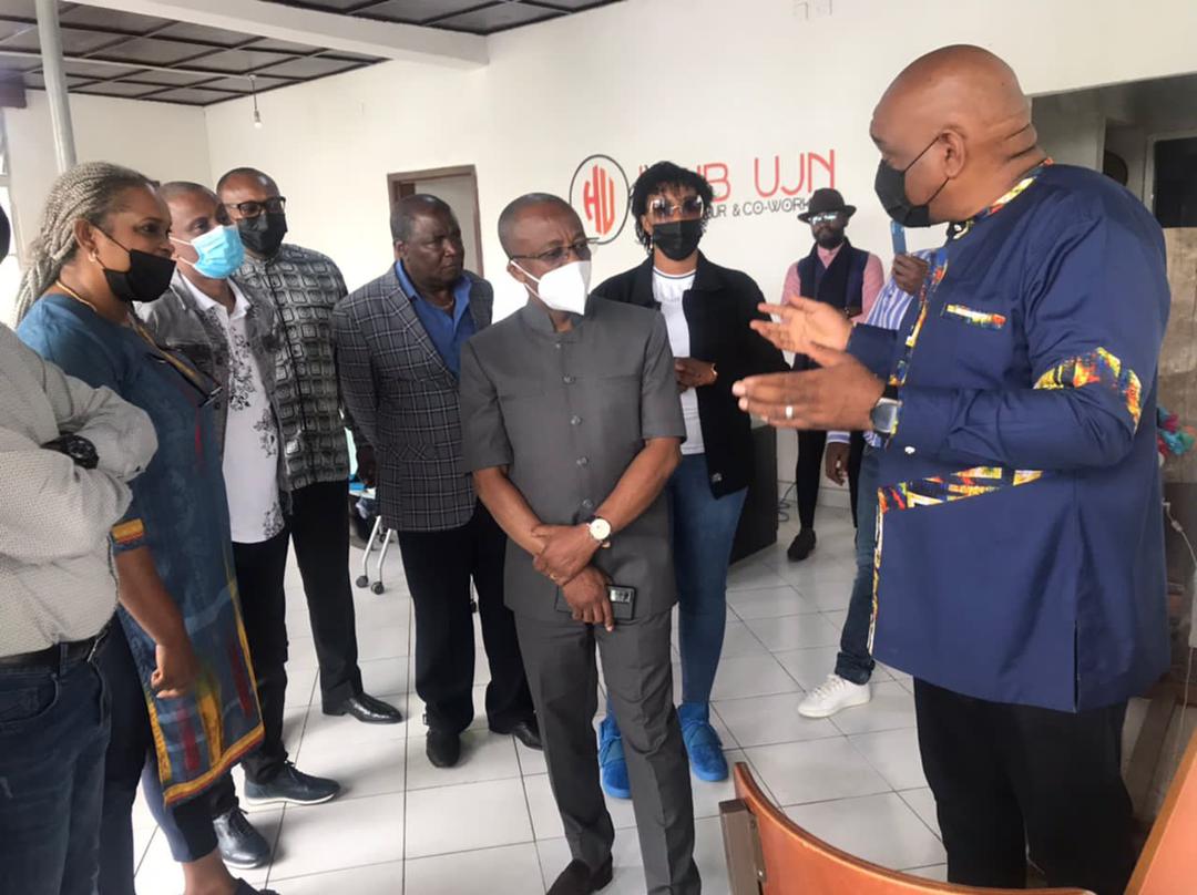 Nord-Kivu : le Ministre d’État Eustache Muhanzi échange avec les jeunes entrepreneurs et visite le site où seront implantés les incubateurs des PME à Mugunga